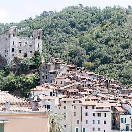 DUSSAIGA - Camera Del Fiordaliso Dolceacqua Esterno foto